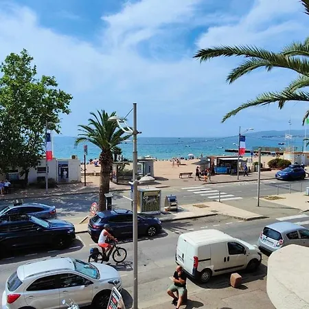 Apartment Charming Beachfront In Frejus